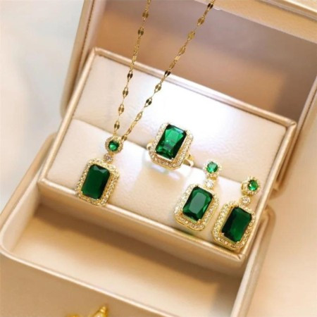 Green Hurram’s Jewellery Set